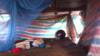 Rủ kẻ cuồng dâm lên giường, thiếu phụ nhanh trí thoát nạn