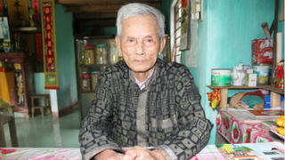 Cồn đất tai ương bên cửa biển 