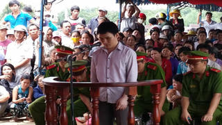 Yêu nhầm “ác quỷ“, người thiệt mạng, kẻ lĩnh án tử hình