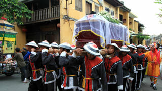 Đám tang vội vã tố cáo án mạng nghịch tử giết cha