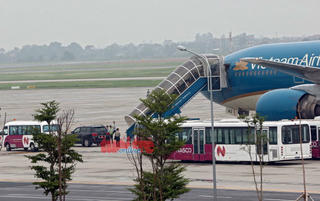 Bộ trưởng, Đại tướng Phùng Quang Thanh đã về đến Hà Nội