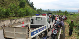 Xe máy va chạm với xe tải 2 người phụ nữ chết tại chỗ