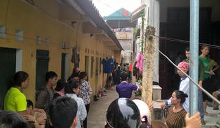 Hai thanh niên chết lõa thể trong phòng trọ