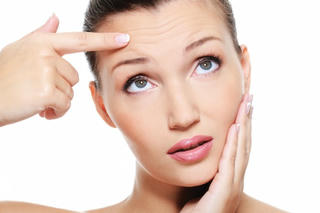 Thói quen không ngờ khiến bạn già trước tuổi