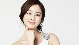 3 bí quyết giúp gìn giữ vẻ đẹp không tuổi của Kim Tae Hee