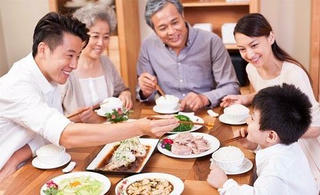 Hãy về nhà trong bữa cơm gia đình tối nay!