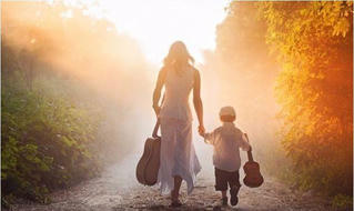 Không còn niềm tin vào đàn ông nên quyết tâm làm mẹ đơn thân