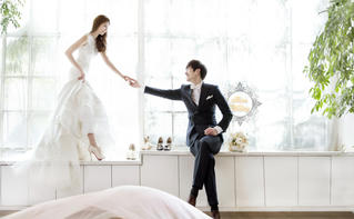 Hạnh phúc vỡ vụn sau bộ ảnh cưới quá xa hoa