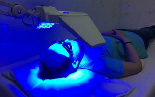 Lưu ý khi sử dụng thuốc trị mụn