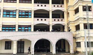 Sập trường học, cảnh cáo hiệu trưởng