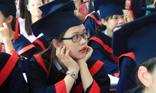 Tự trả kinh phí đi học có cần đơn vị xác nhận đồng ý?