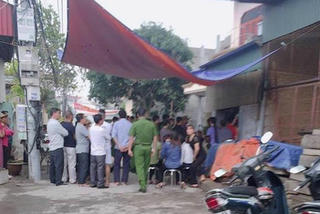 Bé gái 9 tuổi nghi bị mẹ sát hại