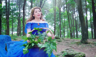 Người đẹp “Tarzan” với phiên bản mới “Mơ một hạnh phúc”