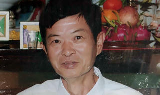 Bắt nghi phạm chém vợ rơi xuống sông rồi gọi con về vớt xác