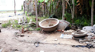 Khởi tố nghi can giết bé gái giấu xác trong chậu xi măng