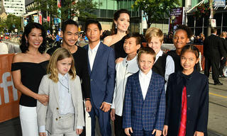 Brad Pitt và Angelina Jolie đạt thỏa thuận nuôi con