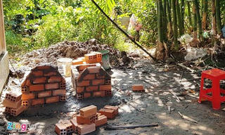 Mẹ lấy gối đè vào mặt khiến 2 con tử vong