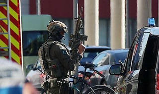 Cảnh sát Đức giải cứu thành công con tin ở Cologne