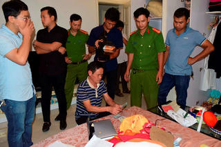 Công an Huế phá đường dây đánh bạc qua mạng hàng tỷ đồng
