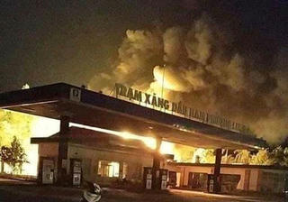 Cháy dữ dội tại cây xăng ở Xuân Lộc, Đồng Nai