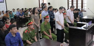 Vụ gian lận điểm thi ở Hà Giang: Ủy ban Kiểm tra T.Ư làm việc với vợ Chủ tịch tỉnh