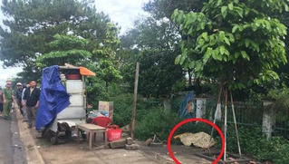 Người phụ nữ  tử vong cạnh xe bán bánh mì