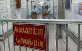 Bé gái 3 tháng tuổi bị nhiễm Covid 19 có chỉ số sinh tồn ổn định