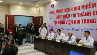 Bệnh nhi nhỏ tuổi nhất Việt Nam nhiễm Covid-19 đã được ra viện