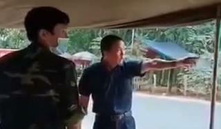 Tạm đình chỉ công tác Phó Chủ tịch HĐND chống đối đo thân nhiệt