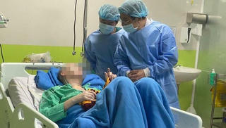 Bệnh nhân 91 đã trò chuyện và gửi lời cảm ơn các bác sĩ Việt Nam