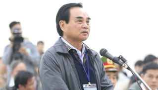 Đề nghị khai trừ ra khỏi Đảng nguyên chủ tịch Đà Nẵng Văn Hữu Chiến