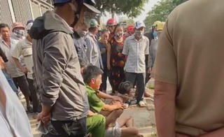 Chém cảnh sát, kẻ nghiện bị khởi tố 2 tội danh