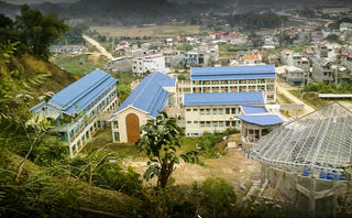 Nam sinh lớp 10 trường chuyên tử vong trong tư thế treo cổ