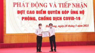 "Chúa đảo Tuần Châu" ủng hộ 100 tỷ đồng cho Quỹ Vaccine phòng COVID-19