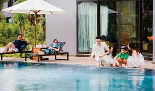 Du lịch nghỉ dưỡng cao cấp đồng loạt hạ giá 