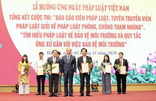 Chuẩn bị thi báo cáo viên giỏi về phòng, chống tham nhũng