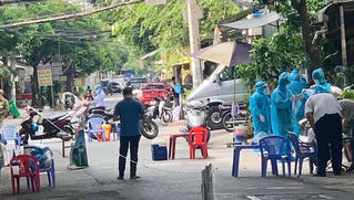 TP Hồ Chí Minh: Những ngày đầu giãn cách