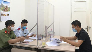 Không chấp hành yêu cầu xử lý vi phạm hành chính: Thiếu chế tài xử phạt