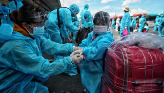 Hãy ở lại để tất cả cùng an toàn 