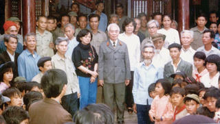 Kỷ niệm 110 năm Ngày sinh Đại tướng Võ Nguyên Giáp (25/8/1911-25/8/2021): “Trẻ con trong làng giờ còn tắm sông không”? 