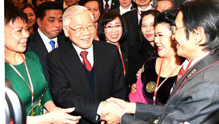 Đưa Nghị quyết Đại hội XIII của Đảng vào cuộc sống: Phát huy nguồn lực to lớn của kiều bào vào sự nghiệp xây dựng, phát triển và bảo vệ Tổ quốc