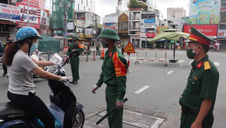 5 ngày TP Hồ chí minh siết chặt giãn cách xã hội: Lập biên bản 2.491 người ra đường không cần thiết