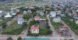 Những ngôi biệt thự không "sổ đỏ" bên cạnh vịnh Bái Tử Long