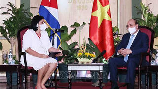 Làm sâu sắc hơn nữa quan hệ keo sơn Việt Nam - Cuba 