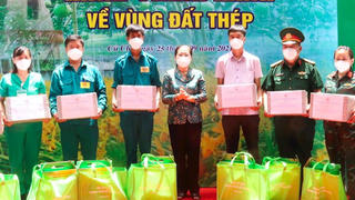 TP HCM tri ân nghĩa cử cao đẹp của lực lượng tuyến đầu chống dịch