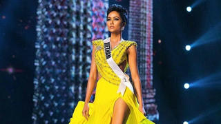 Hoa hậu đẹp trong mắt ai?