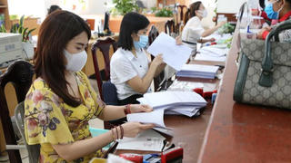 Đưa Nghị quyết Đại hội Đảng lần thứ XIII vào cuộc sống: Xử lý kịp thời những biểu hiện nhũng nhiễu, tiêu cực