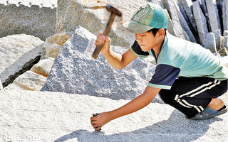 Nỗ lực giảm thiểu lao động trẻ em từ nhiều chiều cạnh