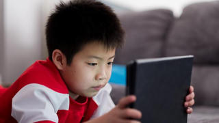 'Kỳ nghỉ COVID' kéo dài và hệ lụy với sức khỏe trẻ em