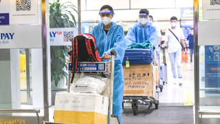 Bộ Y tế cảnh báo nguy cơ Omicron lan ra cộng đồng